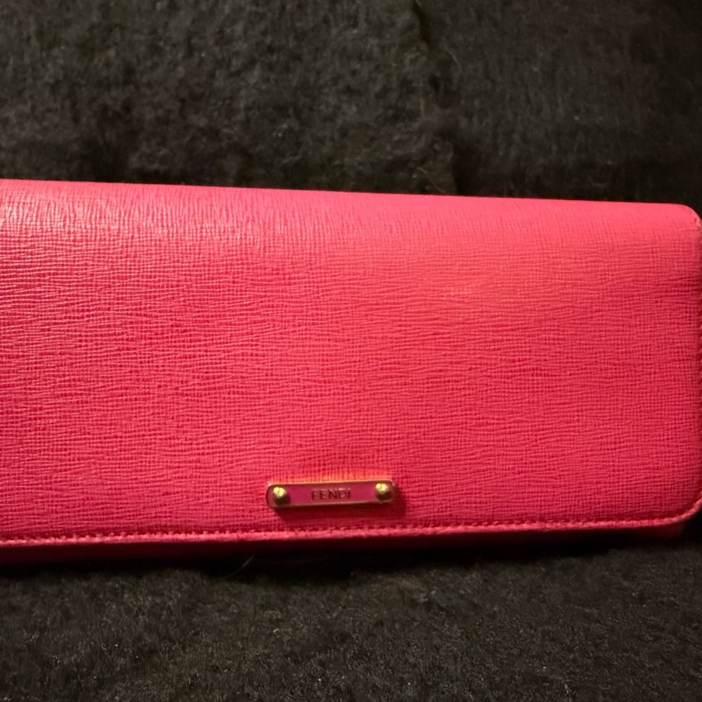 Fendi leather continental wallet - preloved